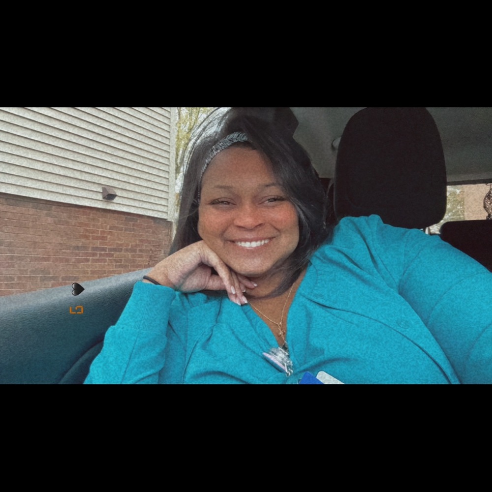 Meet your Posher, Ginasia